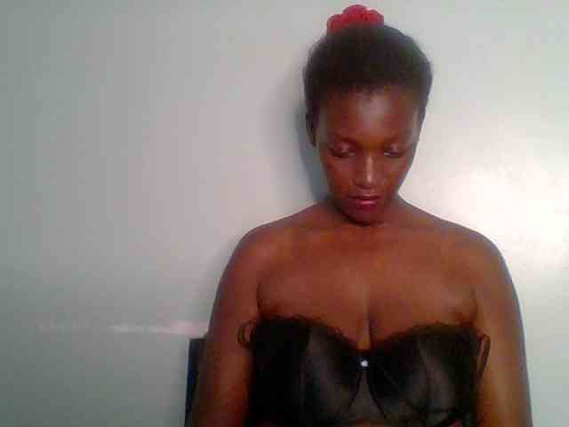 Chocolate-saucy webcam