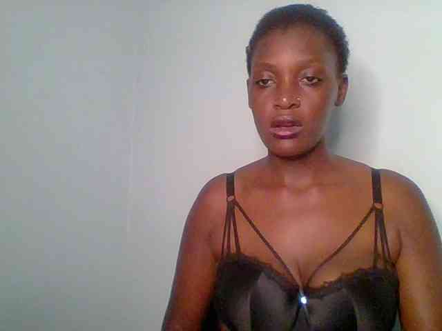 Chocolate-saucy webcam