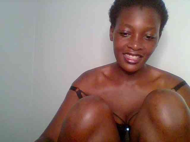 Chocolate-saucy webcam