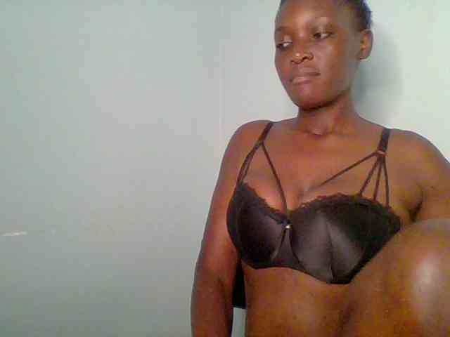 Chocolate-saucy webcam