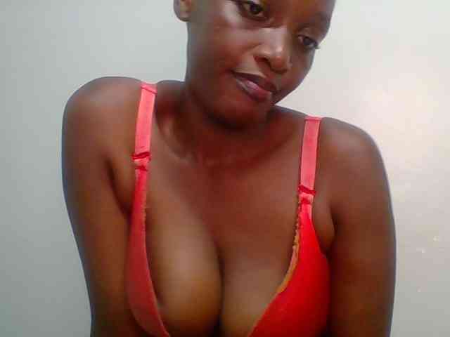 Chocolate-saucy webcam