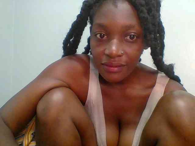 Chocolate-saucy webcam