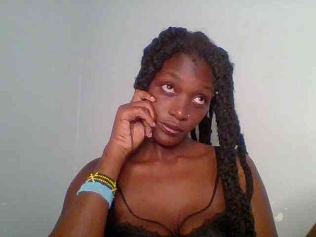 Chocolate-saucy webcam