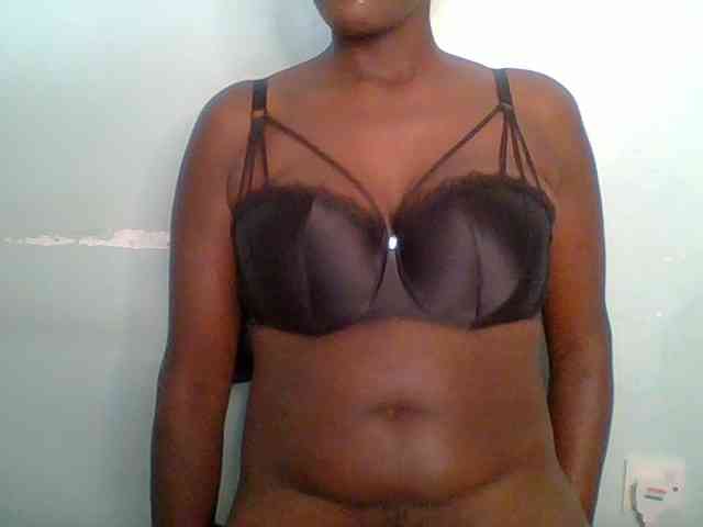 Chocolate-saucy webcam