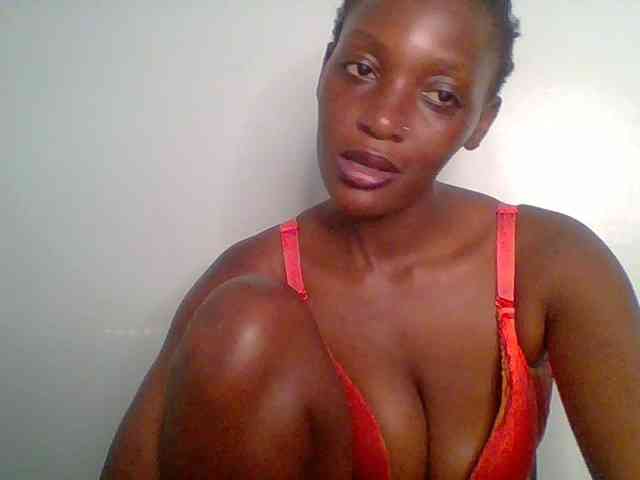 Chocolate-saucy webcam