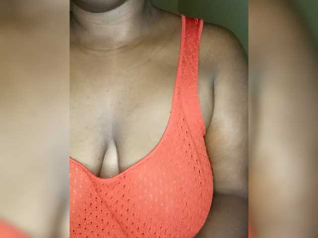 Thickybeiby Live Cam on BongaCams