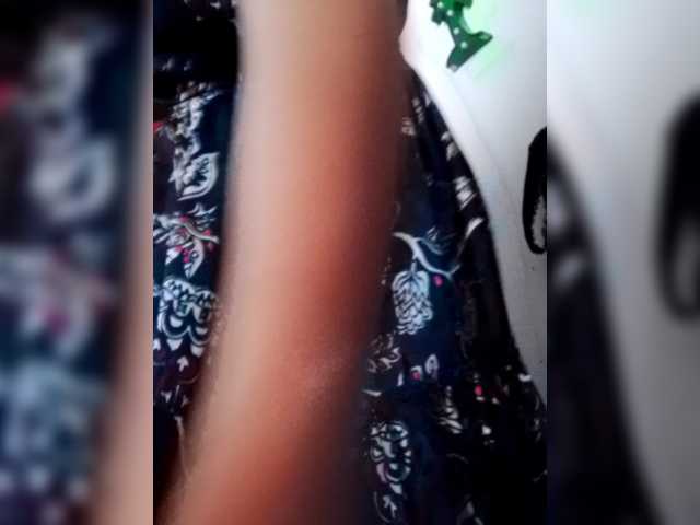 TUCHICA26's BongaCams show and profile