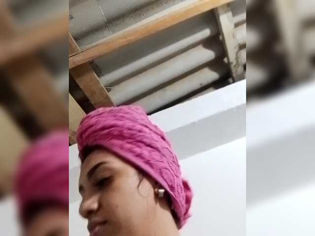 TUCHICA26's BongaCams show and profile