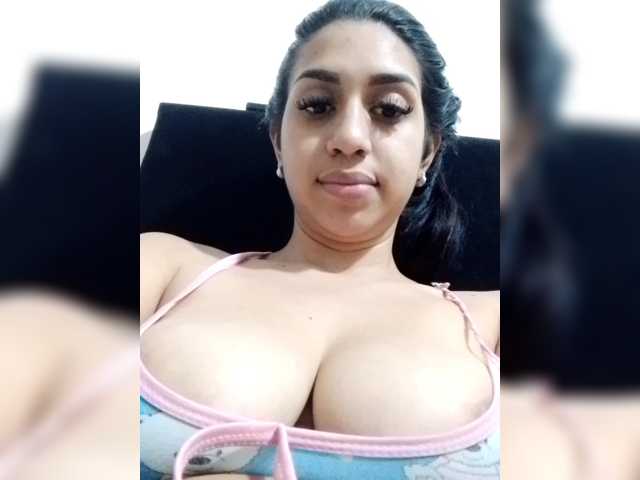 TUCHICA26's BongaCams show and profile