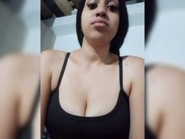 TUCHICA26's BongaCams show and profile