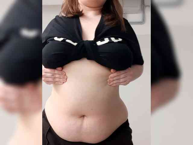 PennilessPrincess webcam