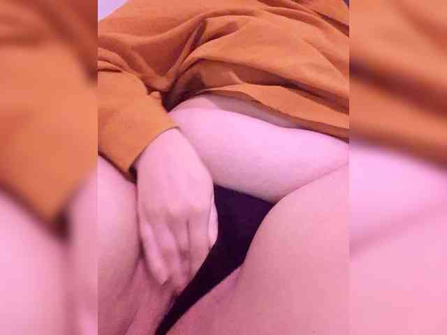 PennilessPrincess webcam