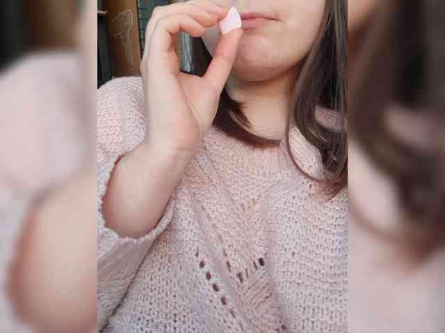 PennilessPrincess Live Webcam on BongaCams