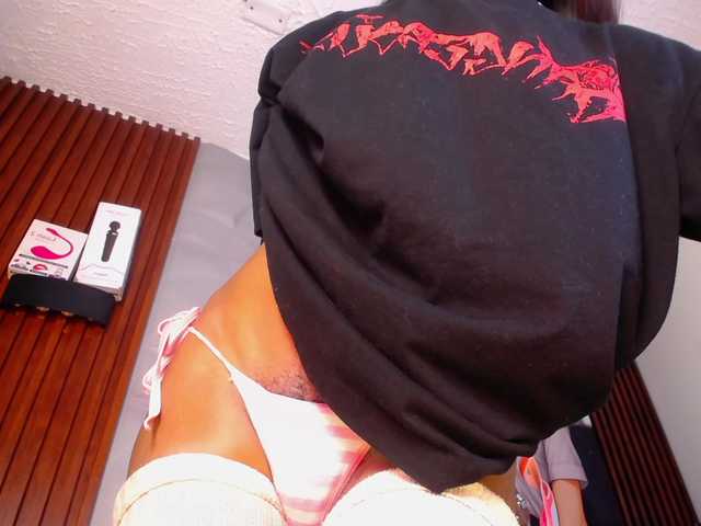 Sofi-Thomas's BongaCams show and profile