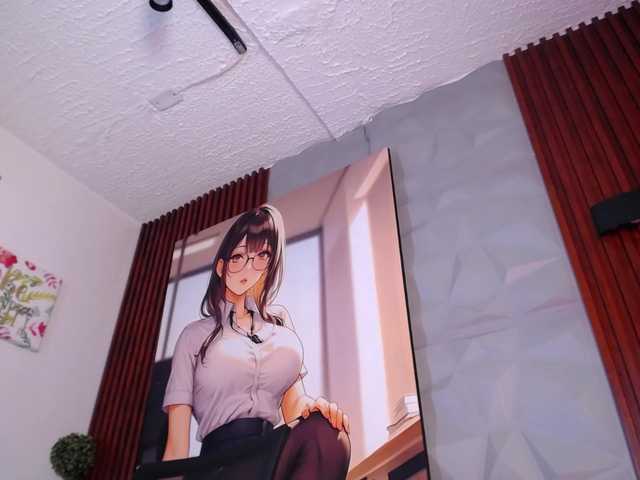 Sofi-Thomas's BongaCams show and profile