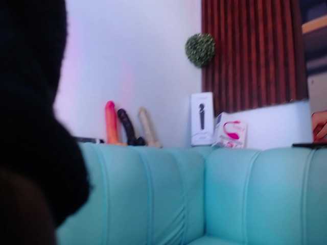 Sofi-Thomas's BongaCams show and profile