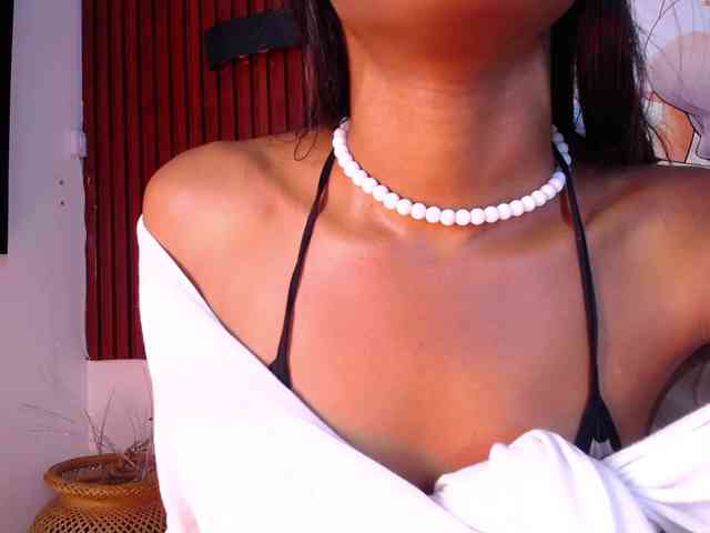 Sofi-Thomas Live Webcam on BongaCams
