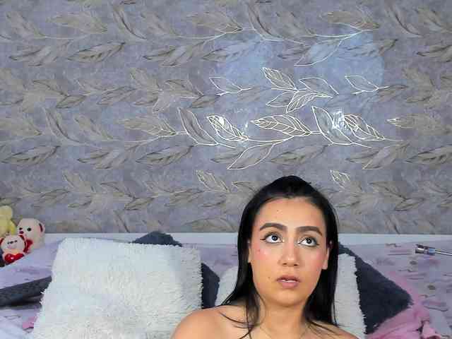 Zoejohns Live Webcam on BongaCams