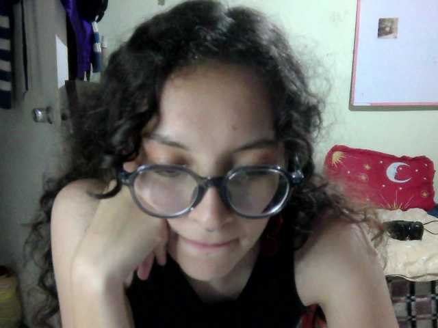 amapolaa webcam bongacams model stream image