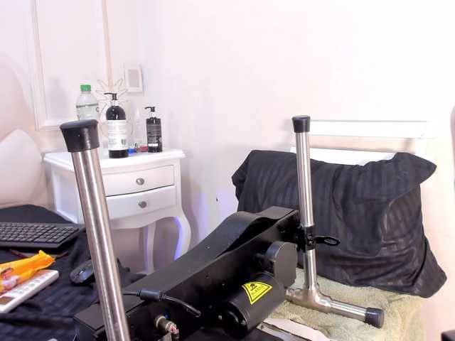 Haileysans's BongaCams show and profile