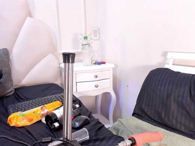 Haileysans's BongaCams show and profile