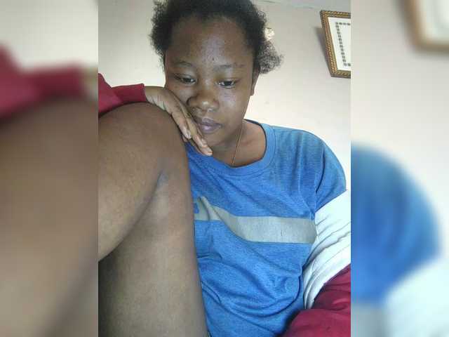 le modèle Miorac est en webcam porno dans un show sur le site bongacams, il possède les tags suivants: Ebony,Brunette,Trimmed