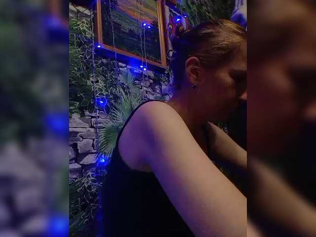 Marina1997-a's BongaCams show and profile