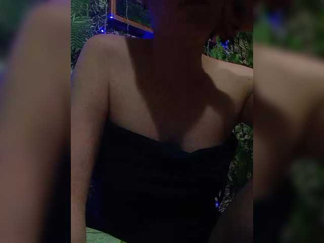 Marina1997-a's BongaCams show and profile