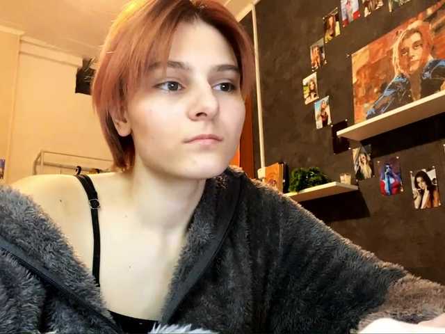 ConsuelaHarkcom, une amatrice française avec qui discuter et avoir du sexe