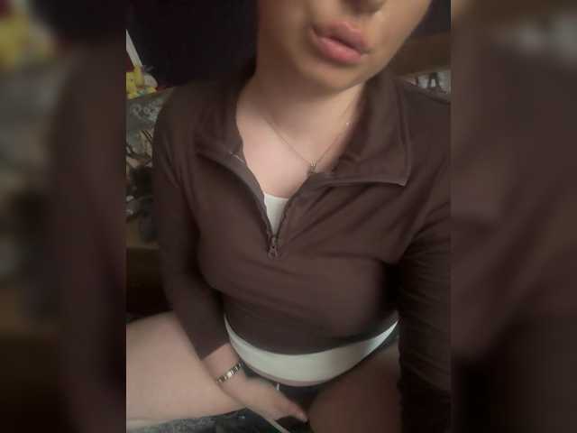 slay21's BongaCams show and profile