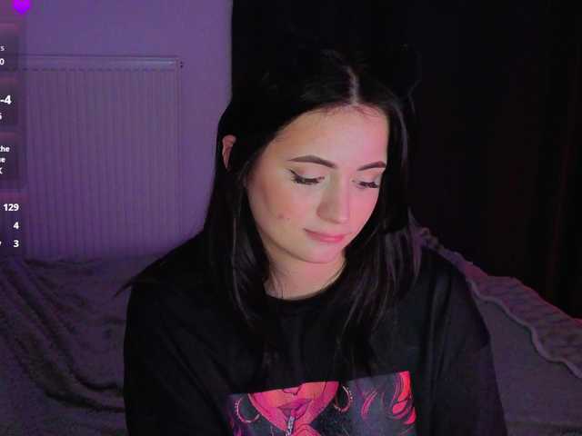 kissy3missy Live Cam on BongaCams