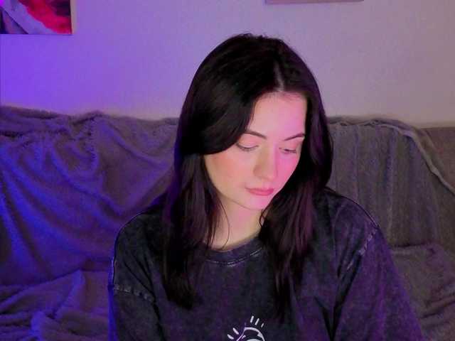 kissy3missy's BongaCams show and profile