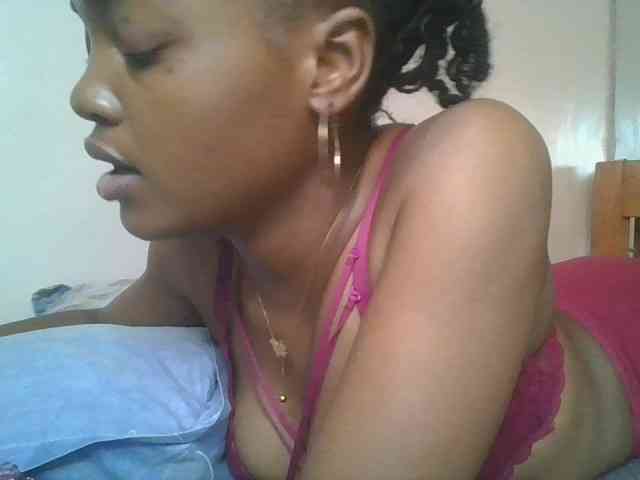 PrettyElle PrettyElle