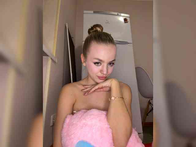 Darina_Royce_ webcam