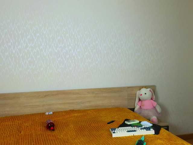 Adelina-Cowell's BongaCams show and profile