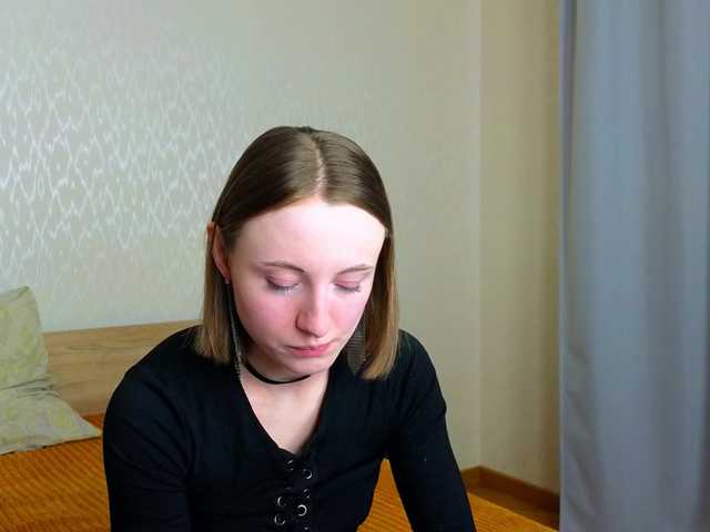 Adelina-Cowell's BongaCams show and profile