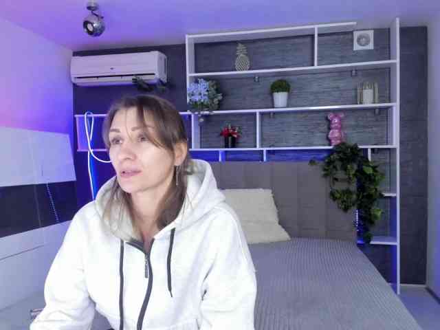 ChristyBrooks webcam