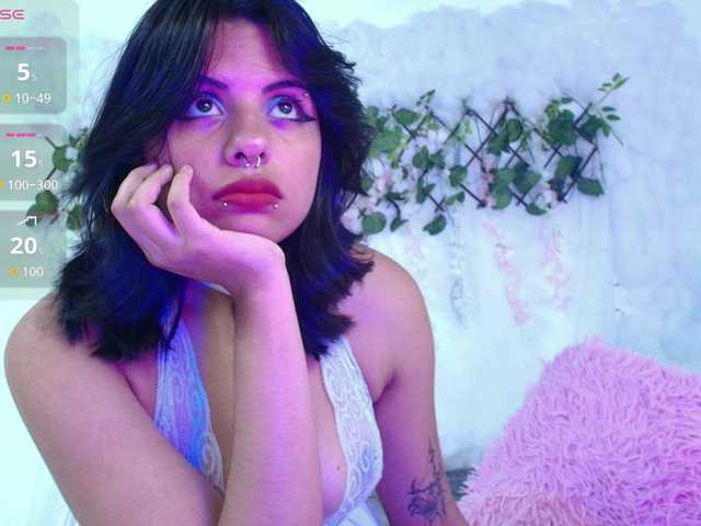 skyMoon1's BongaCams show and profile