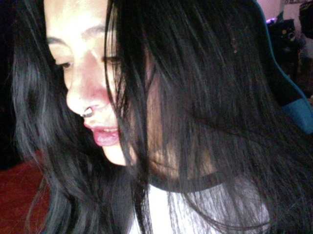 AngelaQueen Live Cam on BongaCams