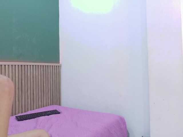 Saveur-Latin Live Cam on BongaCams