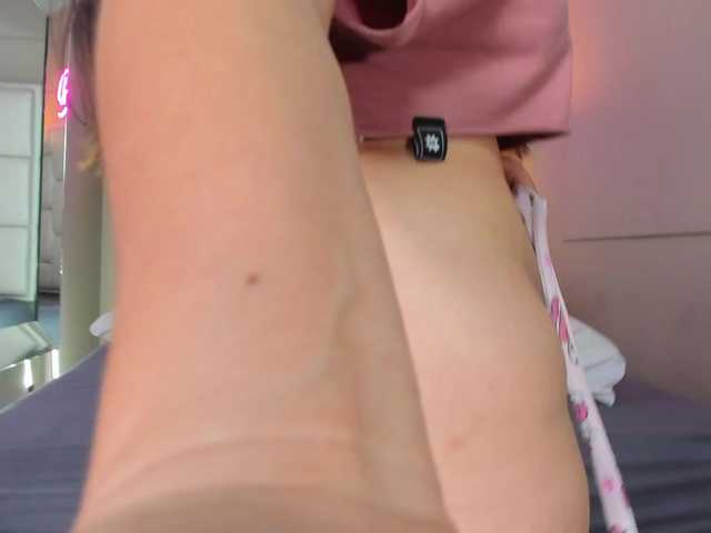 Evelyn-sexy18's BongaCams show and profile