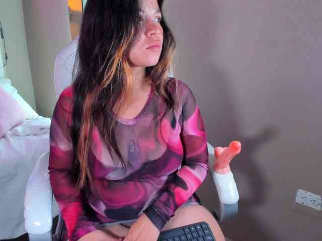 Evelyn-sexy18 webcam