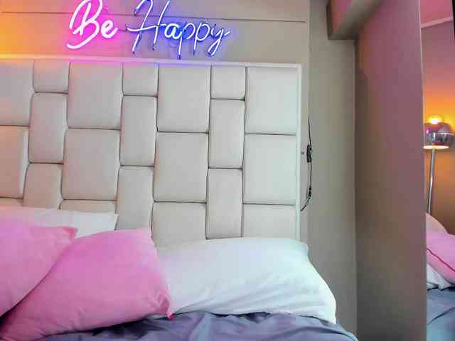 Evelyn-sexy18 webcam