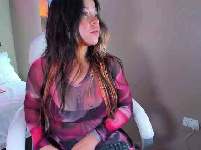 Evelyn-sexy18 webcam