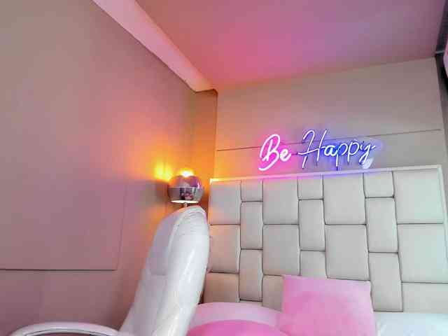 Evelyn-sexy18 webcam