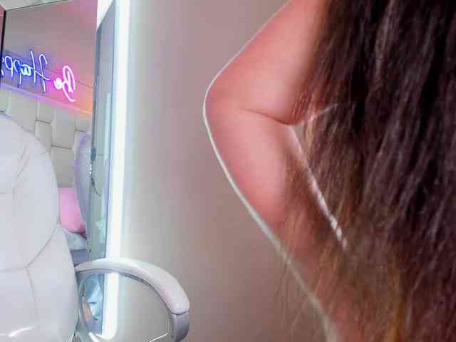 Evelyn-sexy18 webcam