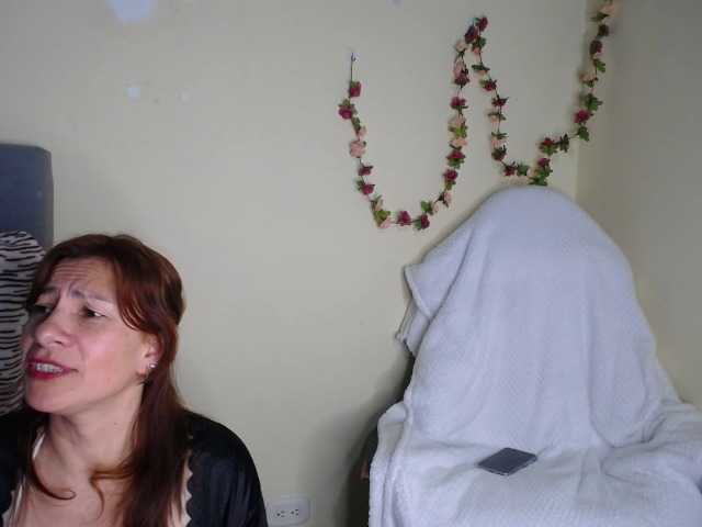 Ivonne1's BongaCams show and profile