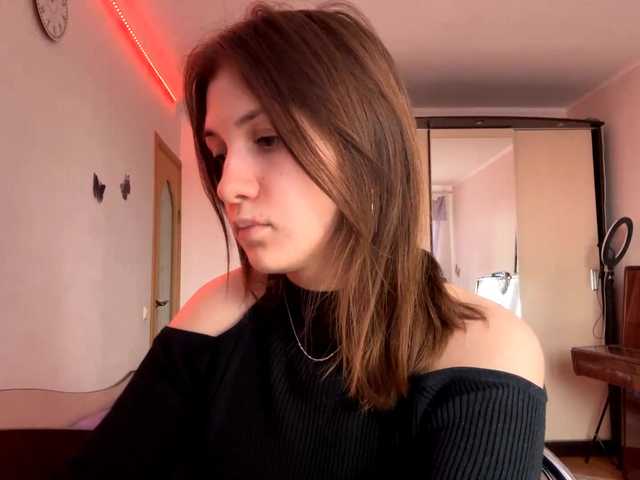 LouellaVellucci model from bc