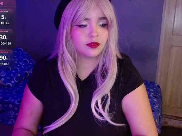 leah-cooper Live Webcam on BongaCams