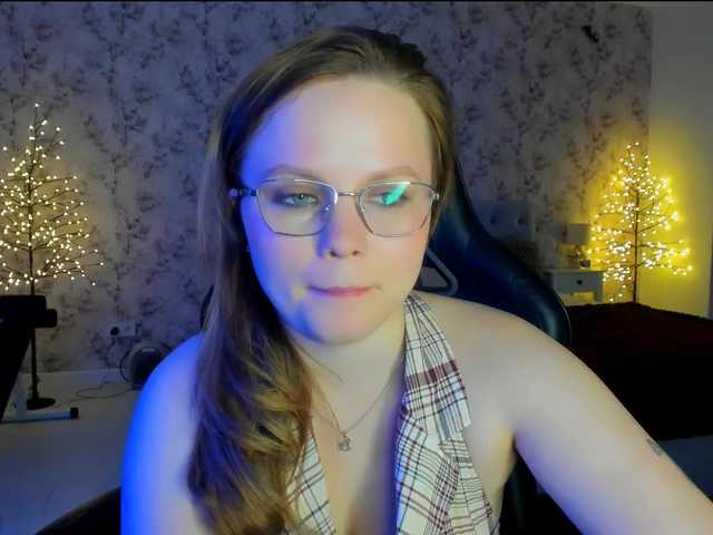 AngellaRud free chat on liveonude